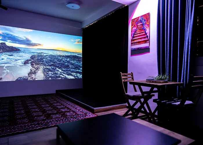 Shlomi\'S Work Of Art - Cinema, Hamam & Garden Patio In Tel Aviv